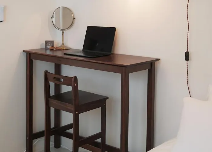 Apartment Table&rest--spacious 2f, No Hills, Local Vibe, Easy Transit Seoul