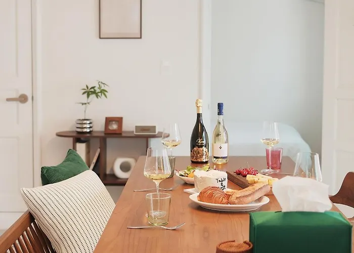 Table&rest--spacious 2f, No Hills, Local Vibe, Easy Transit Apartment *